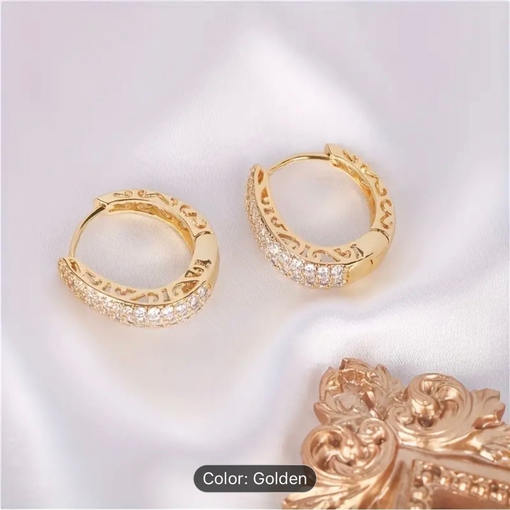 💖 Hoop Earrings 💖 - Picture 2 of 6